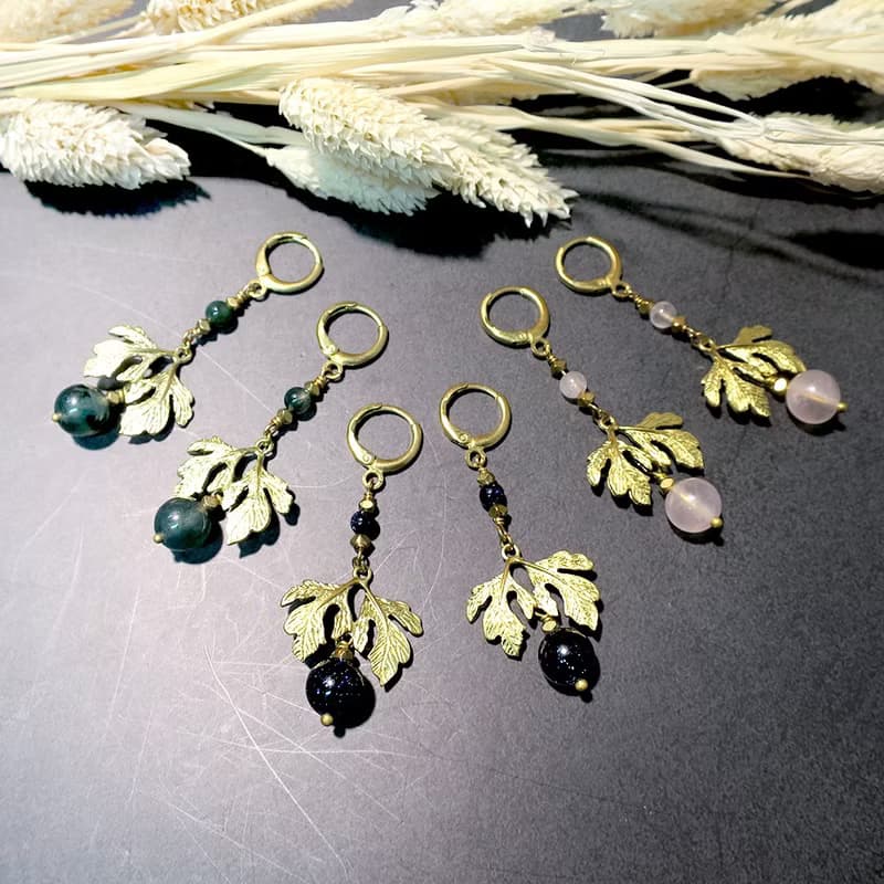 VIIART。貴妃-水草綠。水草瑪瑙黃銅耳環-可改夾式華麗款