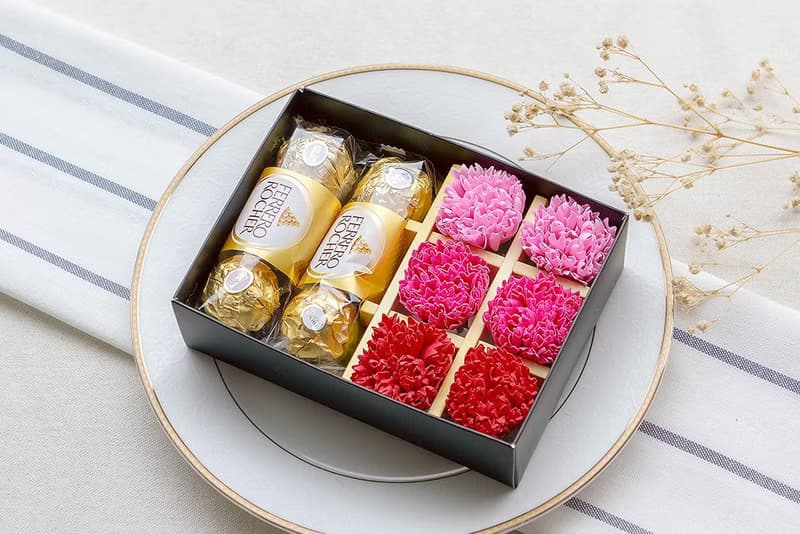 母親節限定–金莎巧克力6顆入+6朵康乃馨香皂花禮盒–紅色