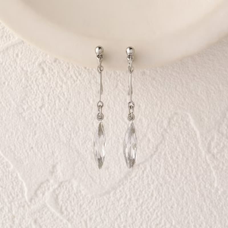 drop marquise SV ―輝くリーフのループフィットイヤリング　シルバー