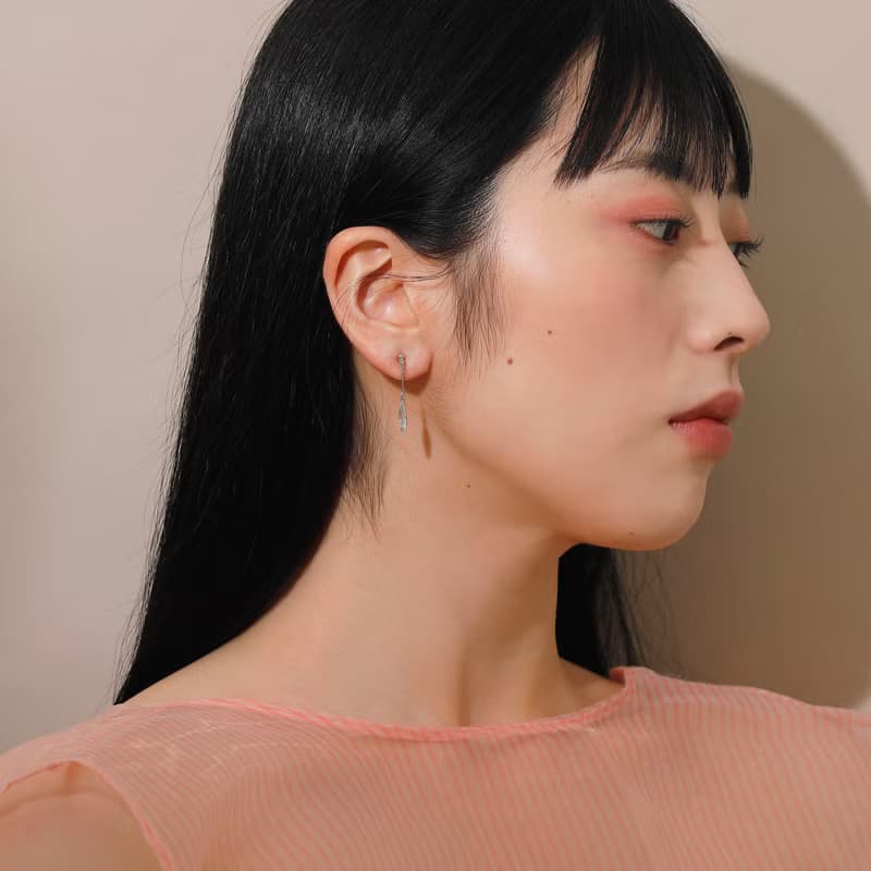 drop marquise SV ―輝くリーフのループフィットイヤリング　シルバー