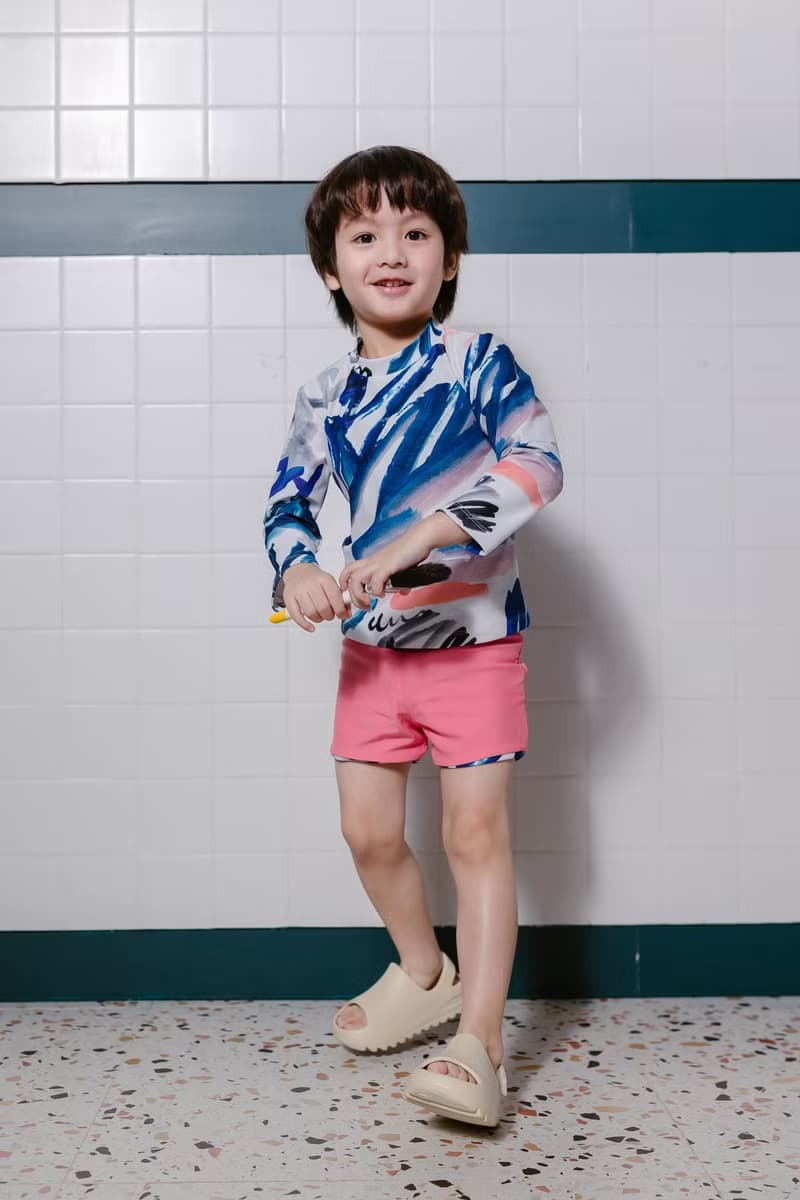 Children's long-sleeved sun protection swimsuit, Brush Painting pattern, with three-color pants that can be worn on both sides