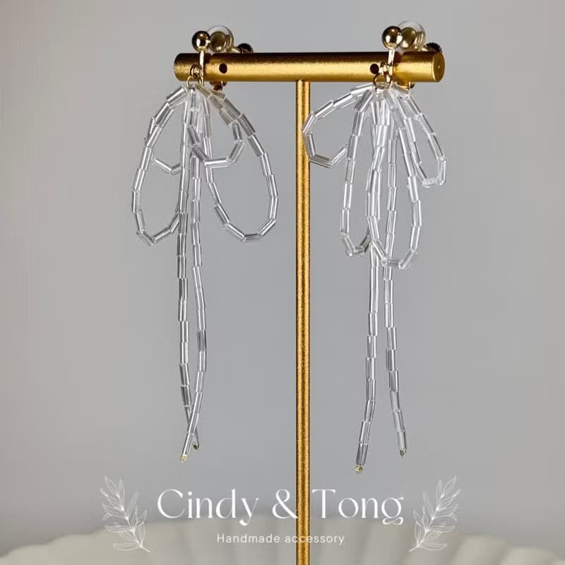 慵懶雙層蝴蝶結 玻璃珠手工耳環(耳針耳夾)-透透色 cindyandtong