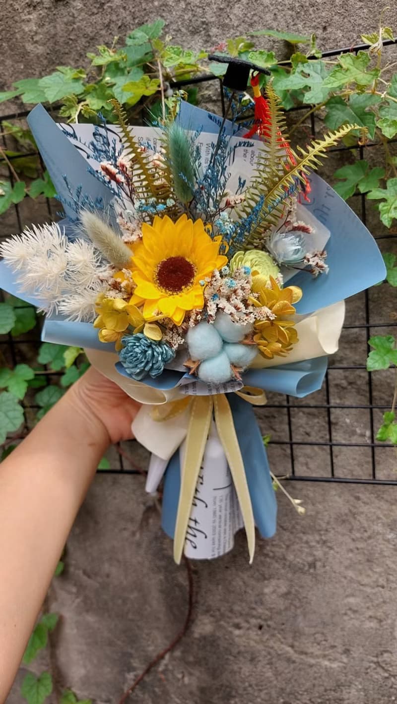 快速出貨畢業季藍綠向日葵梯形提袋花束 桌花 盆花 乾燥花 婚禮