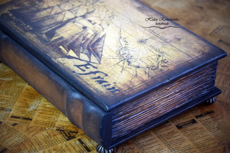 Gift for Him Wooden Jewelry box Personalized Watch storage Time Traveler