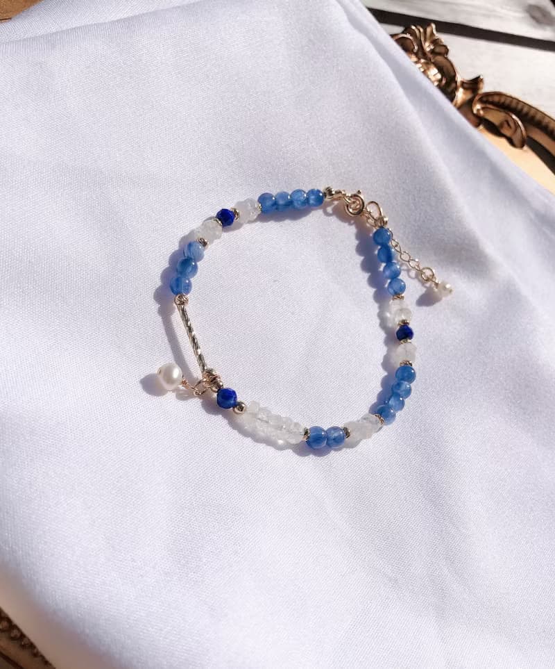 藍晶石、月光石、青金石 天然石手鍊