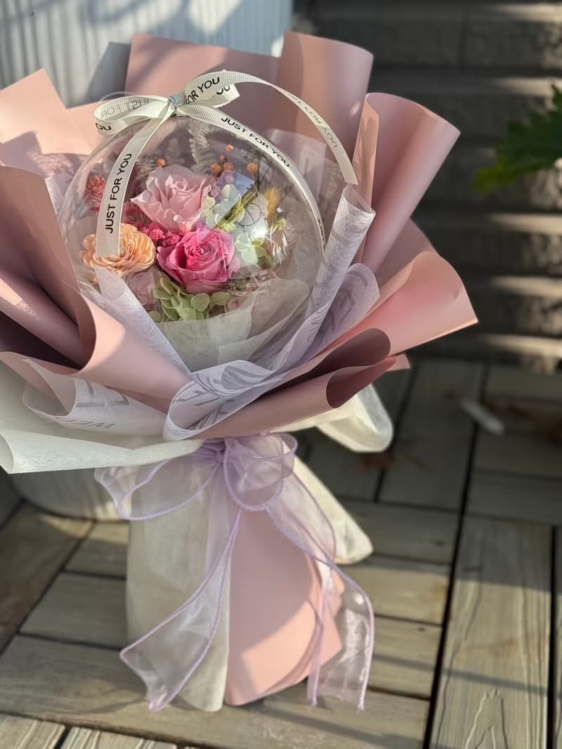 表達心意的首選 情人節花束 生日花束 永生玫瑰花 送提袋