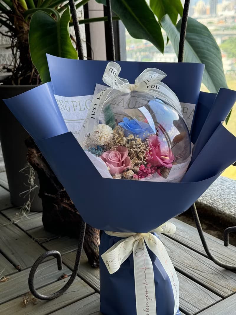 畢業花束 情人節花束 生日花束 永生玫瑰花 附提袋
