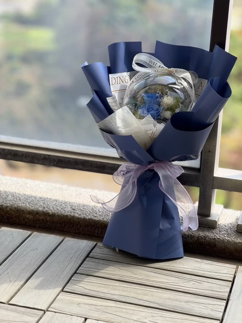 表達心意的首選 情人節花束 生日花束 永生玫瑰花 送提袋