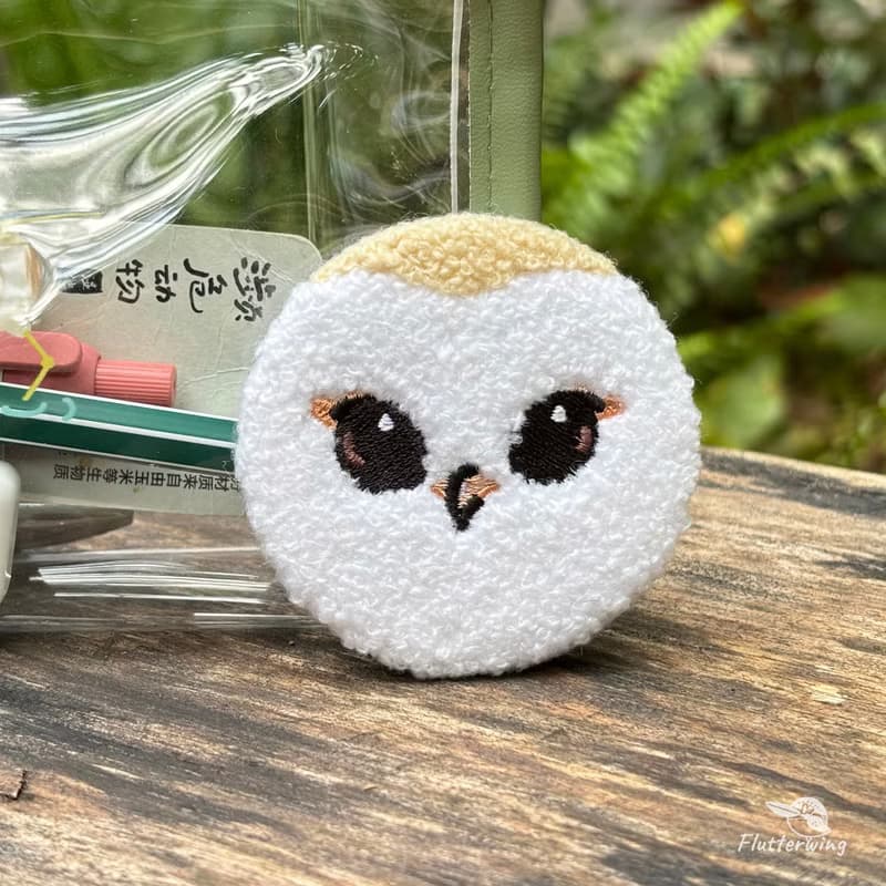 倉鴞圖案貓頭鷹毛絨徽章 有趣的觀鳥禮物可愛柔軟的鳥類圖案