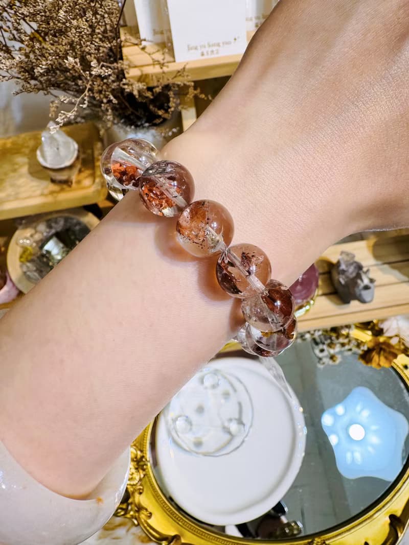 畢業級天然紅泥骸骨閃靈水晶12.5mm47.54g好運穩定情緒淨化洞察力