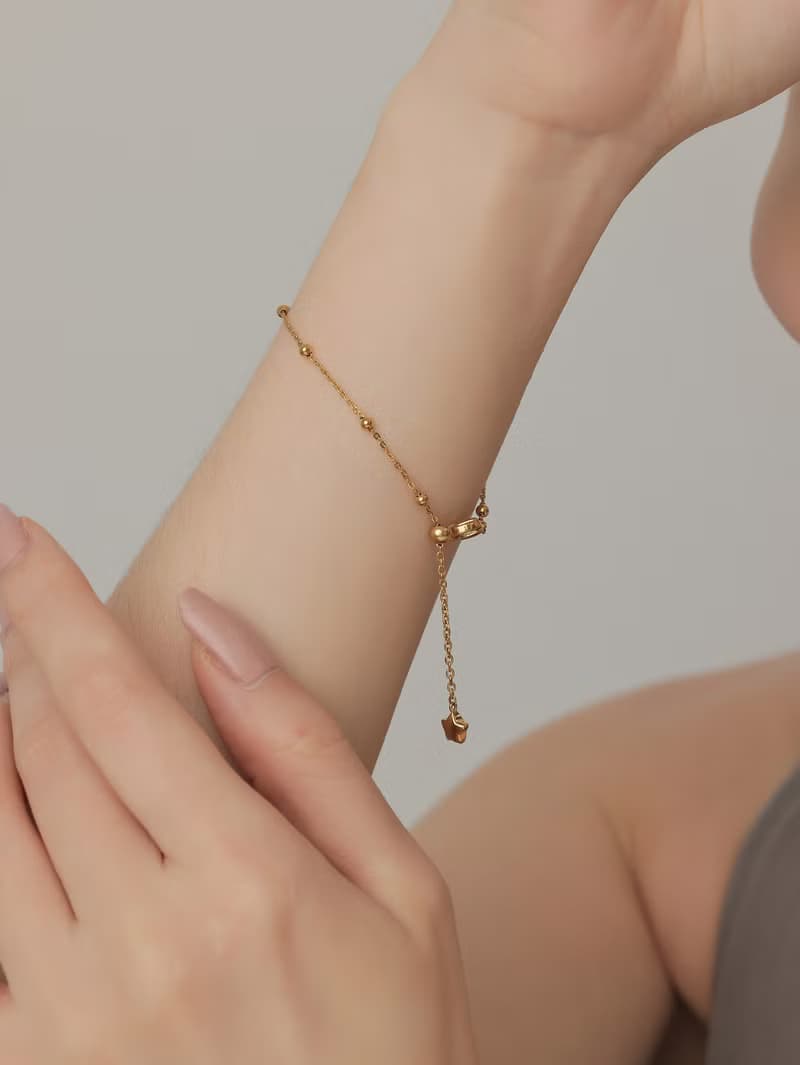 Lucky Star。星星手鍊