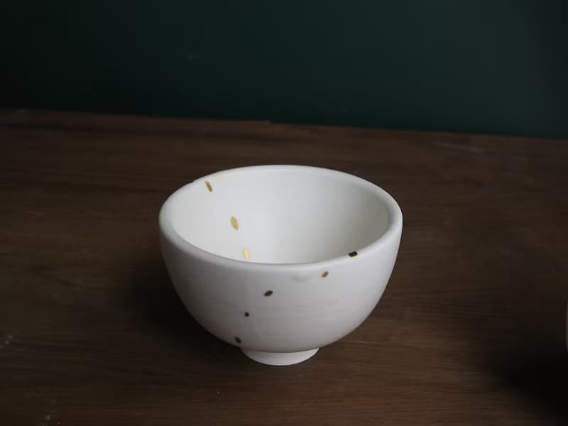 24k 金釉點點奶油梅酒杯 _ 瓷