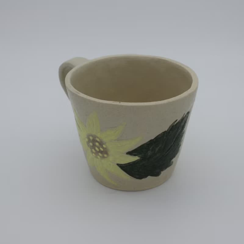 日本製　ひまわり　マグカップ　ベージュ　ハンドメイド　陶器