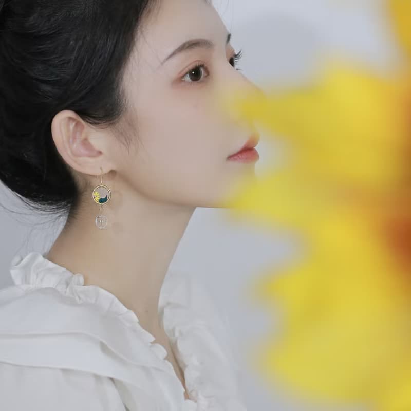 元森手作純手工雙面刺繡少女系簡約文藝夢幻 雛菊圖案耳飾