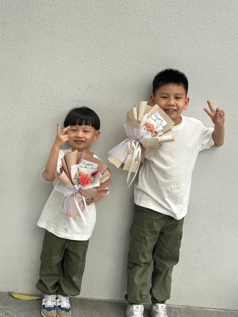 2023 母親節花束 康乃馨花束 母親節快樂