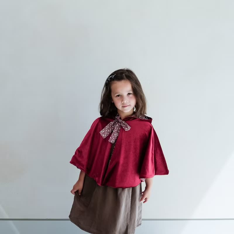 英國Mimi & Lula_AW24_變裝派對-小紅帽絨質連帽披風