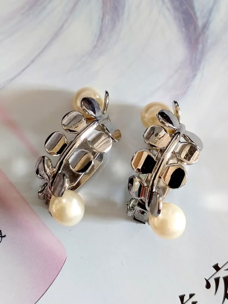 vintage jewelry 氣質珍珠幸運草 夾式耳環