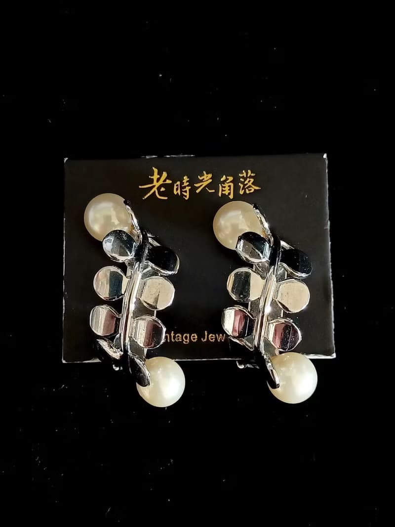 vintage jewelry 氣質珍珠幸運草 夾式耳環