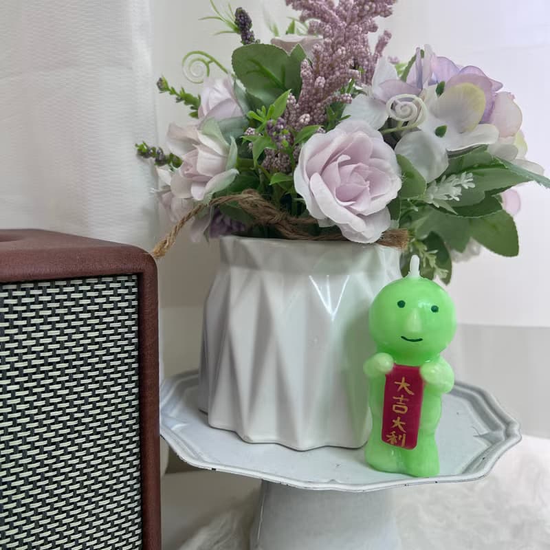 手捏角落君香氛蠟燭