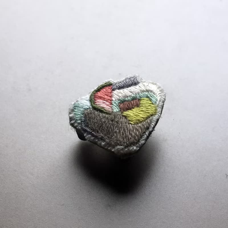 | 舊款出清5折 | 迷你手工刺繡胸針/別針 秋天的幾何系列03