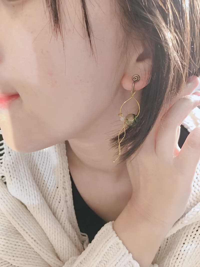 泡泡玻璃球無痛夾式耳環 (一對)