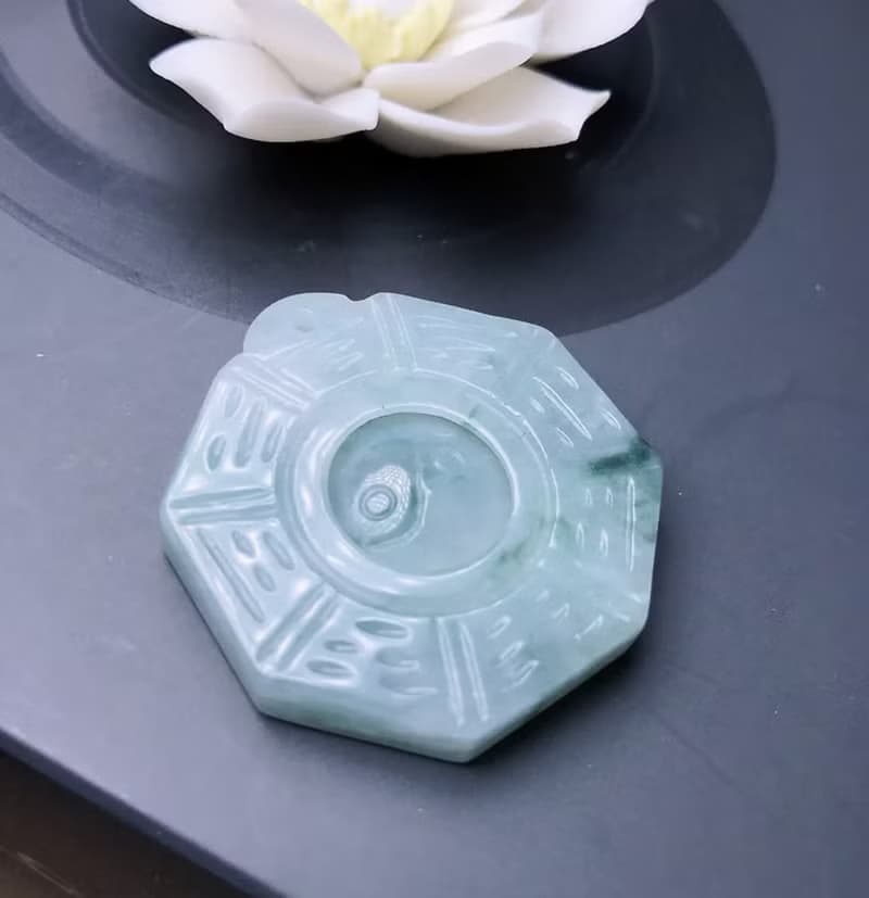 【擋煞‧避邪】飄花翡翠八卦項鍊 | 天然緬甸玉A貨翡翠 | 送禮