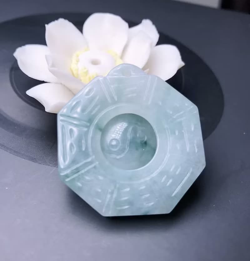 【擋煞‧避邪】飄花翡翠八卦項鍊 | 天然緬甸玉A貨翡翠 | 送禮