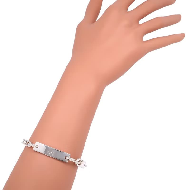 【日本直送】グッチ GUCCI ロゴプレート ブレスレット シルバー925 約19.8g ユニセックス【中古】