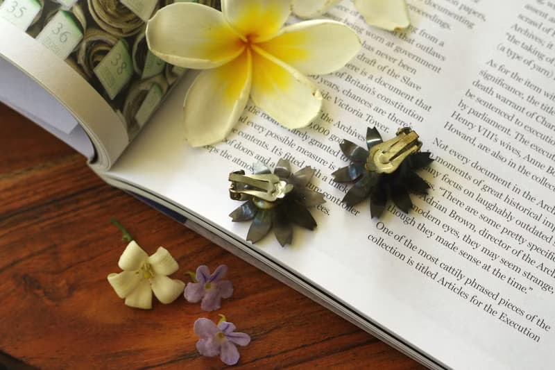 古董摩登復古vintage萊茵塑料花夾式耳環 日本 c105