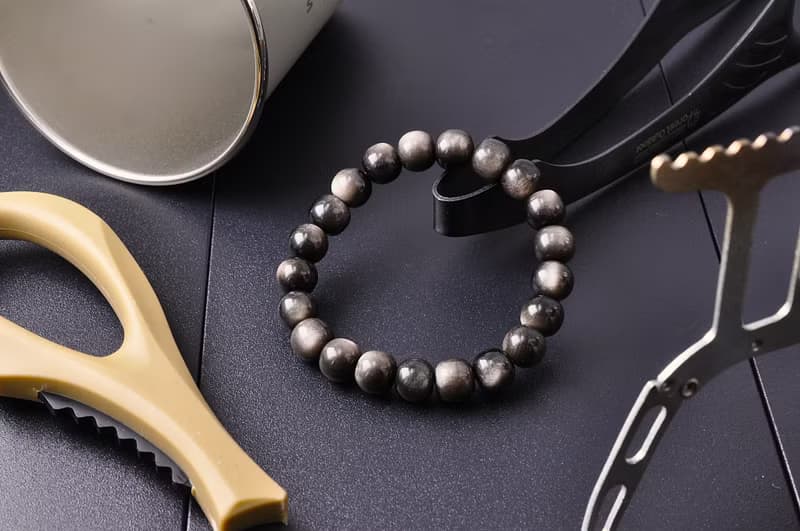 嚴選單品 | 銀曜石 | 能避邪淨化的銀色閃光