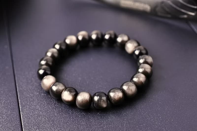 嚴選單品 | 銀曜石 | 能避邪淨化的銀色閃光