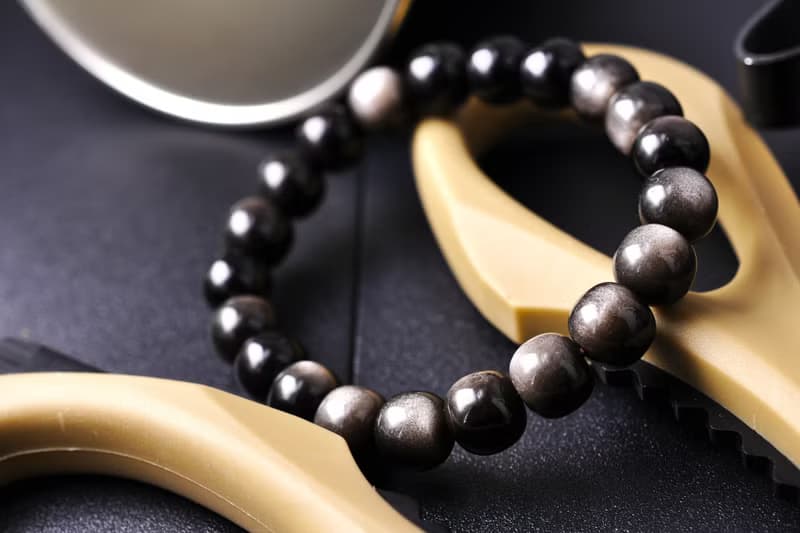 嚴選單品 | 銀曜石 | 能避邪淨化的銀色閃光