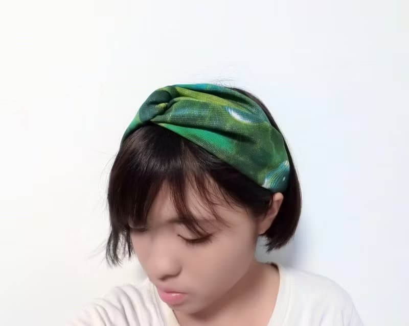 綠色星球交叉款髮帶 hairband *SK*