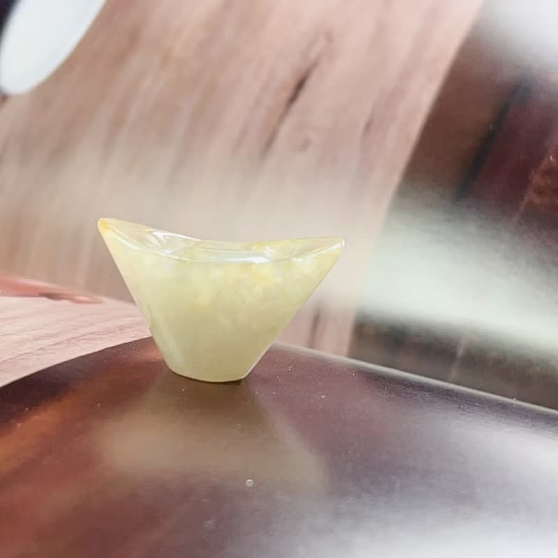 飄黃翡翠元寶| 天然緬甸玉翡翠A貨 | 送禮