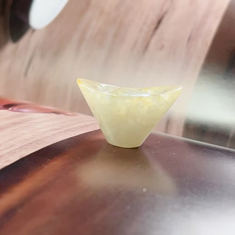 飄黃翡翠元寶| 天然緬甸玉翡翠A貨 | 送禮