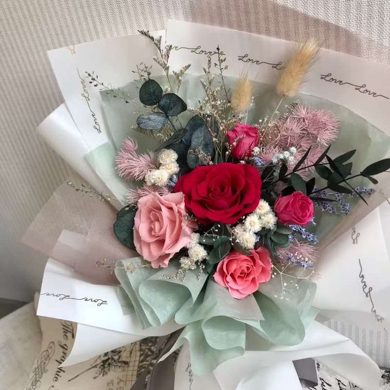 玫瑰情人永生花束