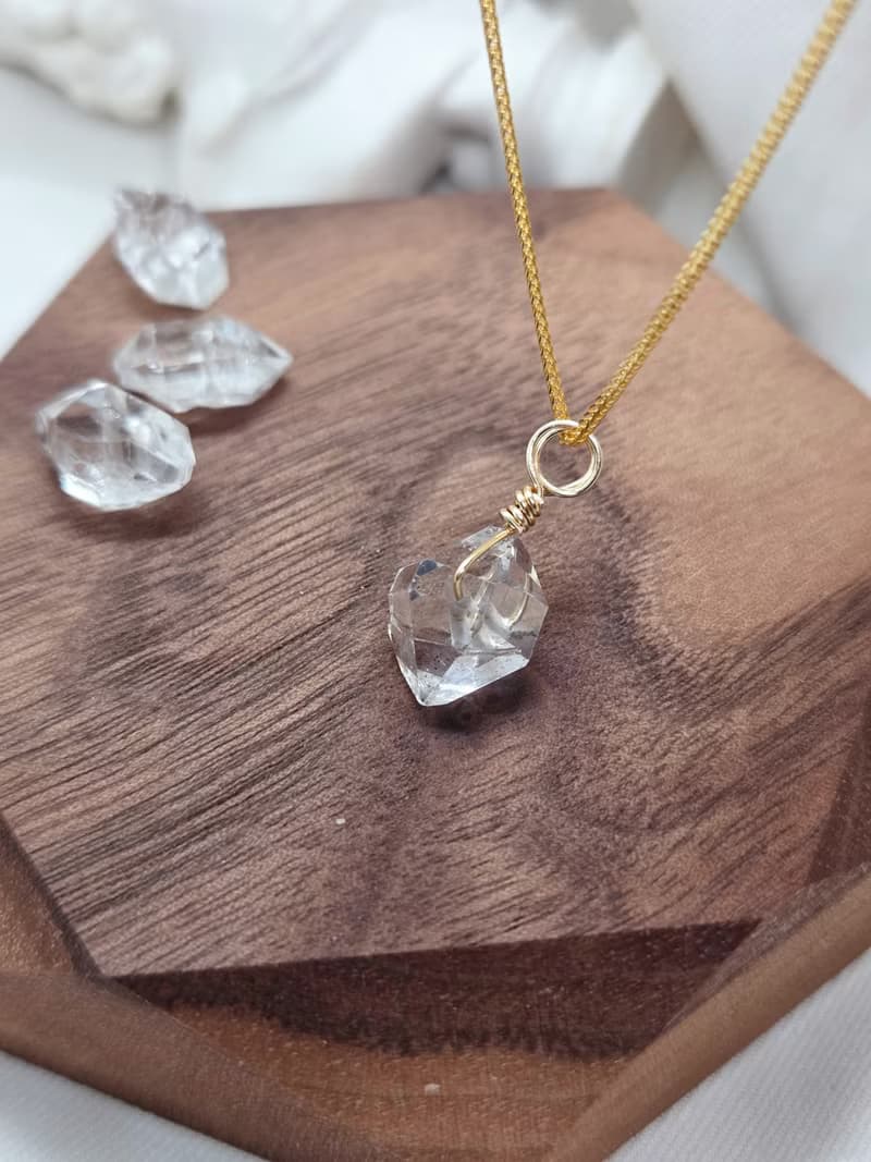 純淨如晨光・赫基蒙/閃靈鑽/雙尖水晶(直式吊墜)項鍊