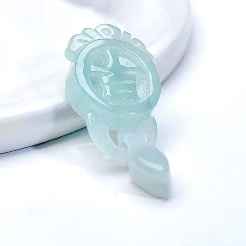 【吉祥如意】冰綠翡翠吉祥吊飾 | 天然緬甸玉翡翠A貨 | 送禮