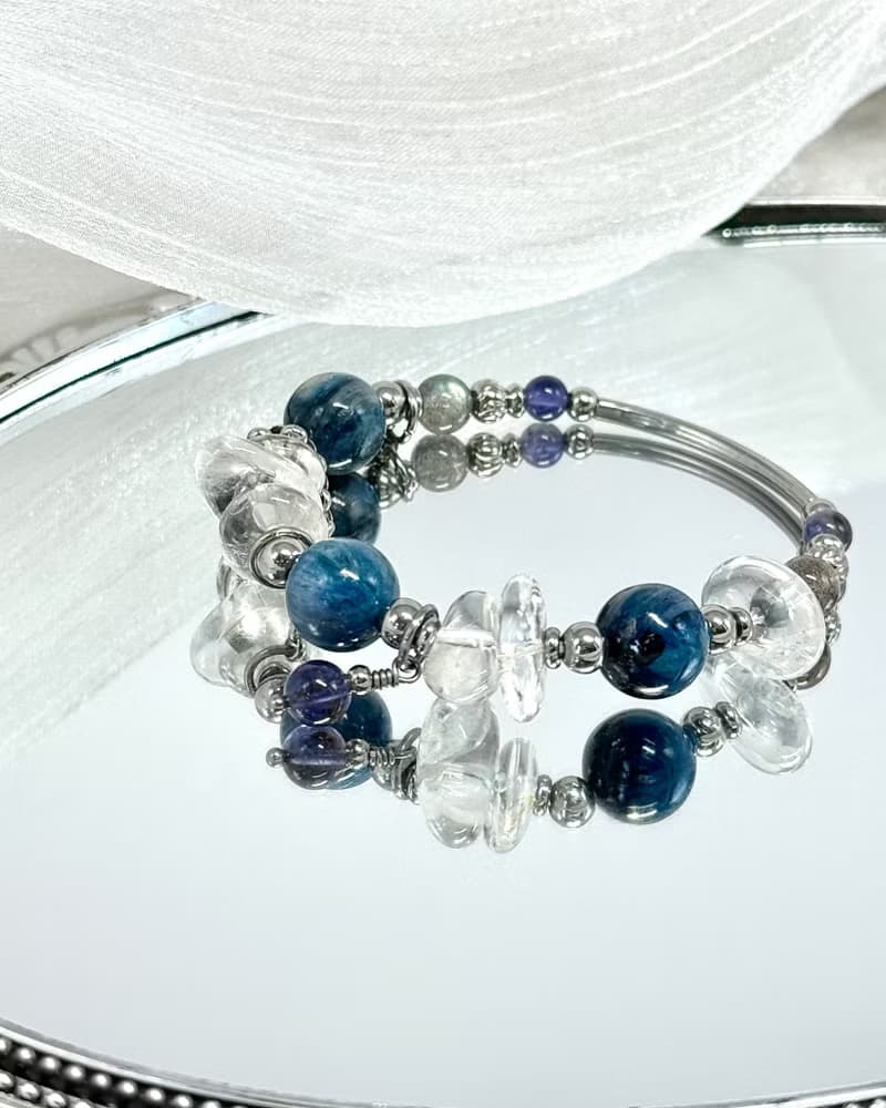 沁藍冰晶水晶手鍊 - 醫療鋼/藍晶石/拉長石/堇青石/白水晶