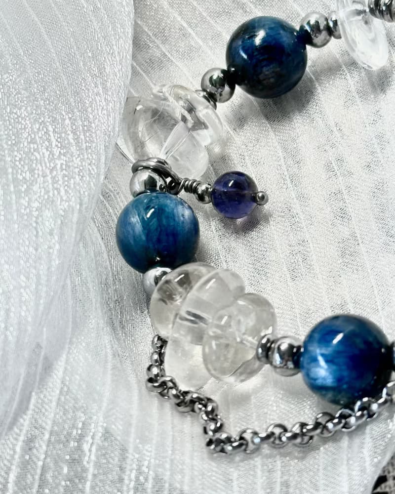 沁藍冰晶水晶手鍊 - 醫療鋼/藍晶石/拉長石/堇青石/白水晶