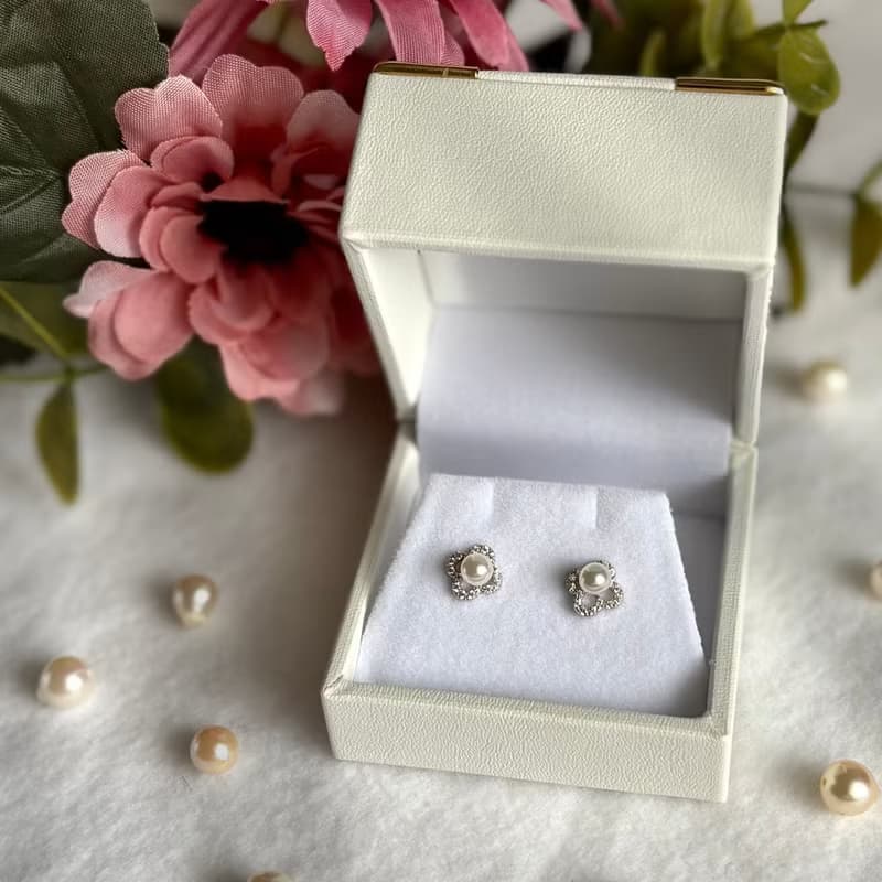 SV スタッドピアス あこや真珠 ベビーパール パールピアス　日本の真珠　pearl earrings  珍珠耳環 珍珠耳环 진주귀걸이