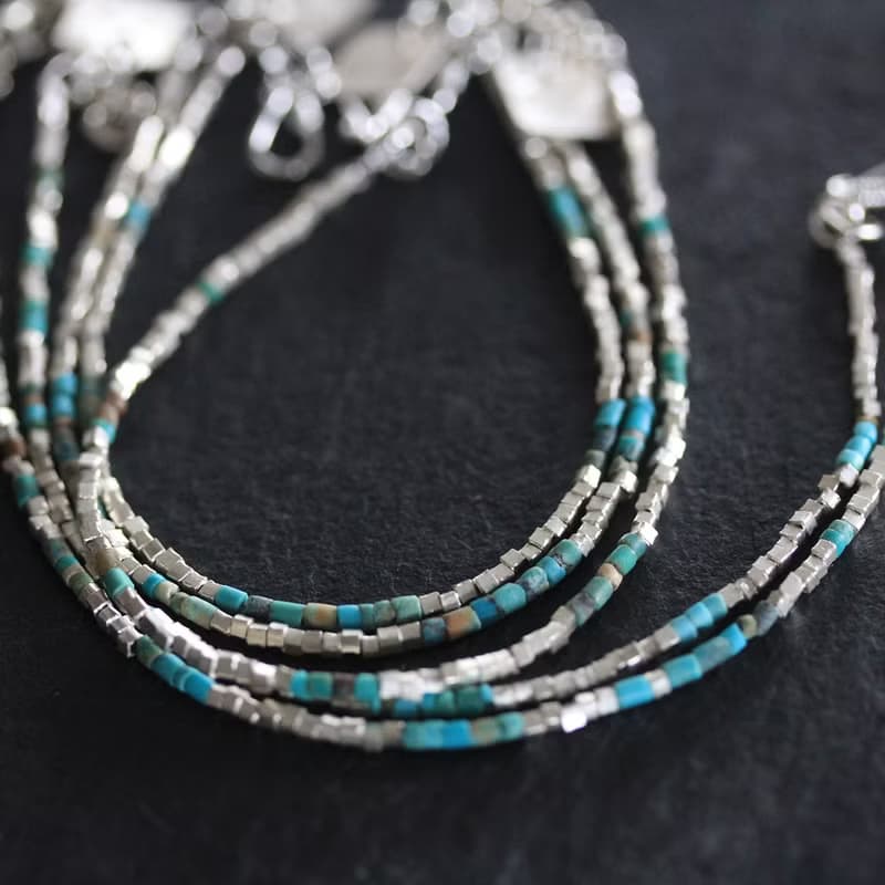 Turquoise or lapis lazuli and cube silver beads bracelet (B0071)