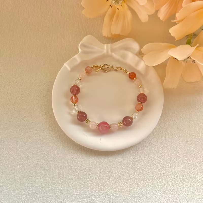 櫻花雨+粉晶+草莓晶+紅膠花  14k金 8字OT扣手鍊