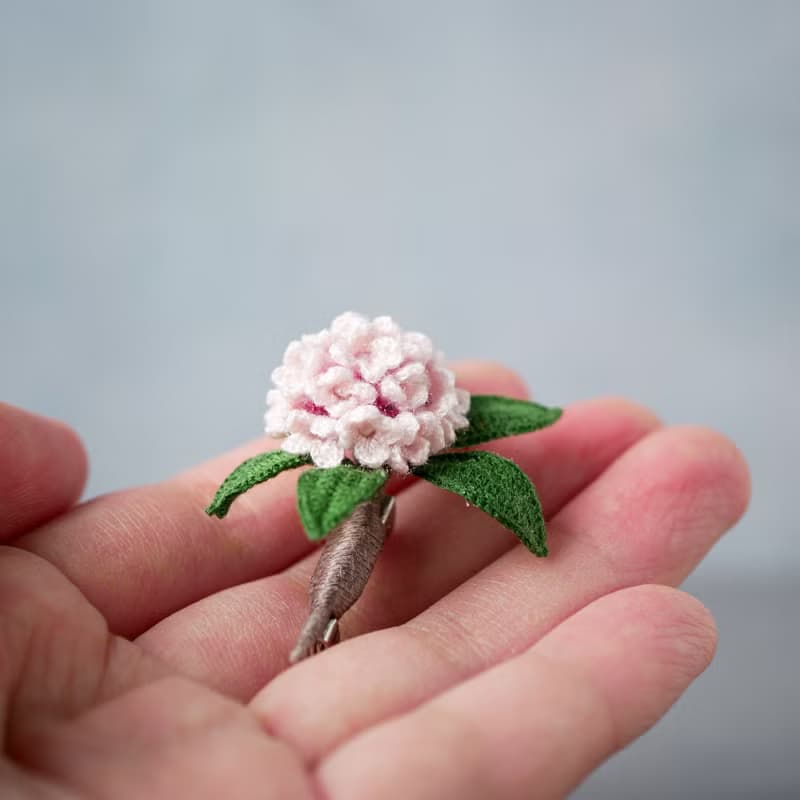 沈丁花胸針　(花/瑞香春/夏/青色/禮物/手工編織/四季折々)