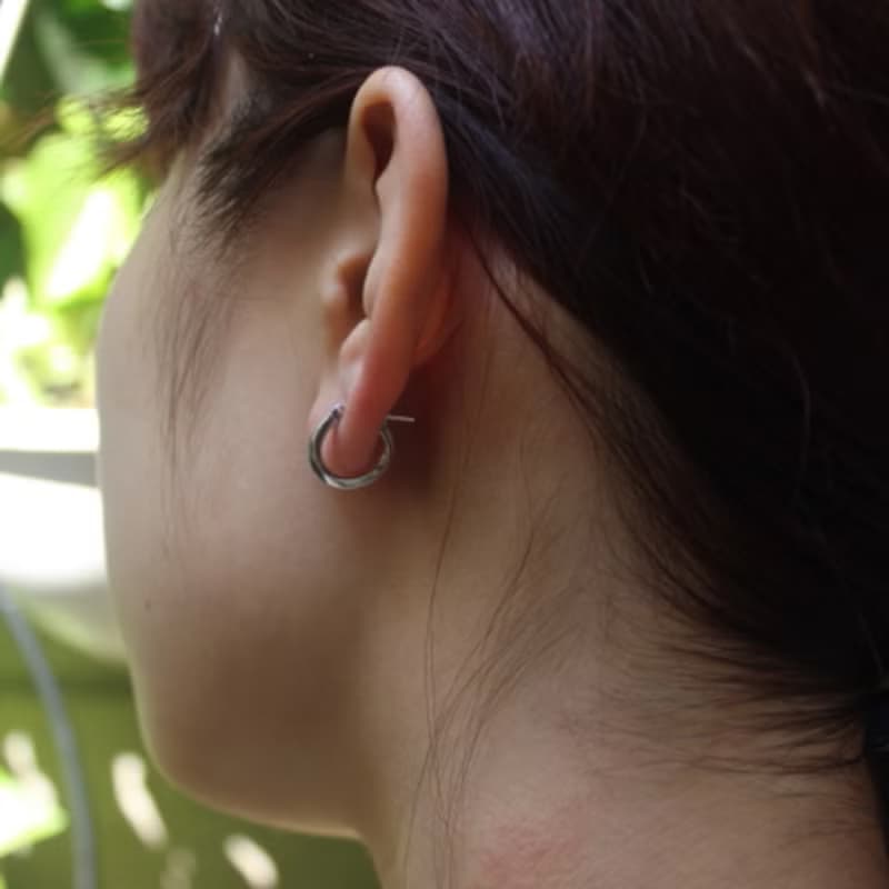 silver925 ピアス -fluent Pierce- (1P)　イヤリング　スターリングシルバー　フープピアス　日本