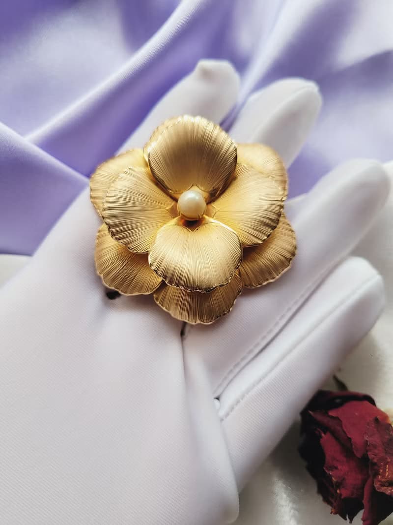 美國西洋古董飾品 / 啞光霧刷紋珍珠胸針/夾式耳環/套組Vintage
