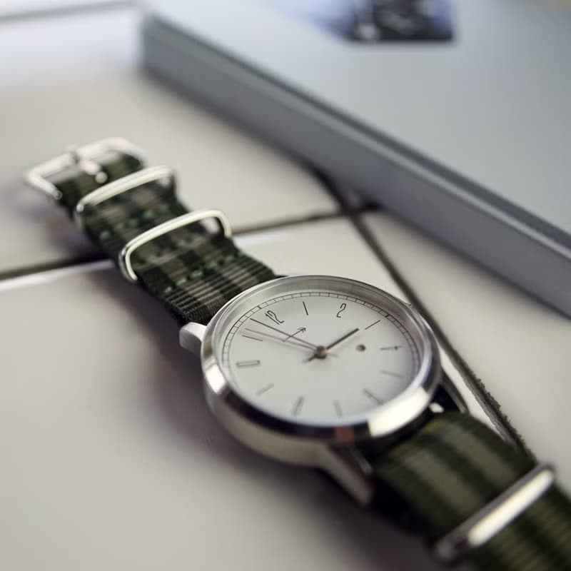 Classy Hour (Modern Vintage Watch)