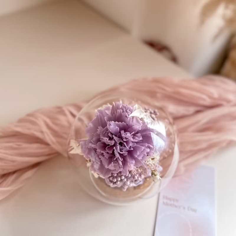 I 母親節禮盒 I 永生康乃馨玻璃球 不凋花 永生花 玻璃盅 母親節