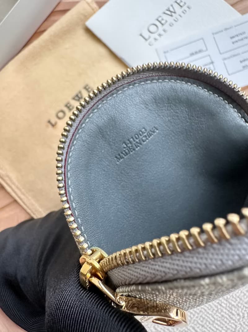 中古Vintage Loewe 灰色圓形餅乾零錢包