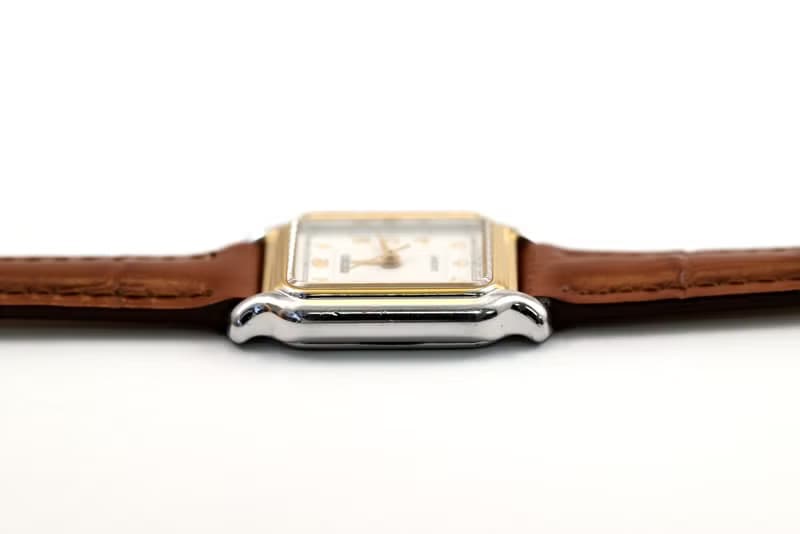 送料無料  SEIKO Lucent 4N21-5240 White Dial 女性用腕時計 クォーツ Tank Shap 手錶 古董錶 復古手錶 日本発送